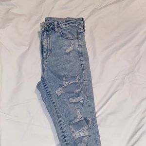 American eagle ripped skinny jeans